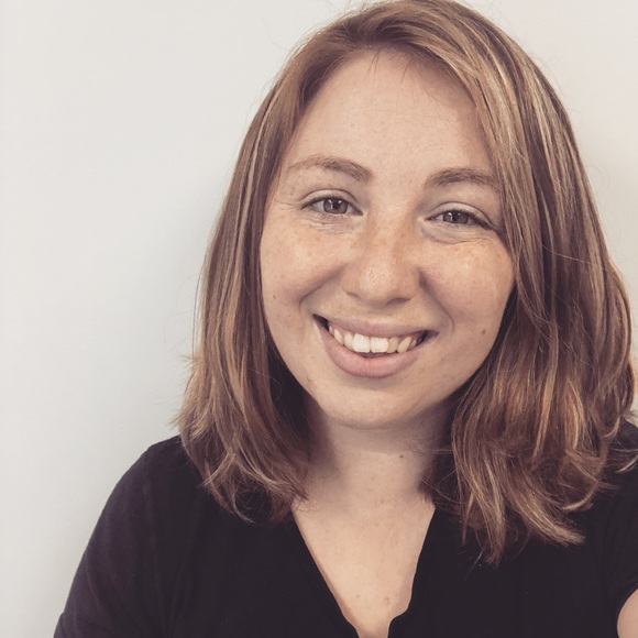 Meet your Posher, Crystal - Picture 1 of 3